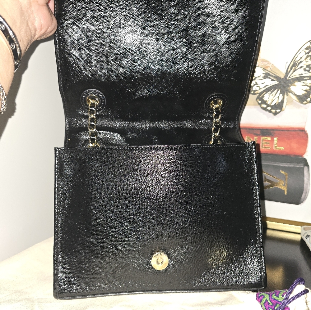 Tory Burch Fleming Convertable Shoulder Bag - Picture 7 of 8